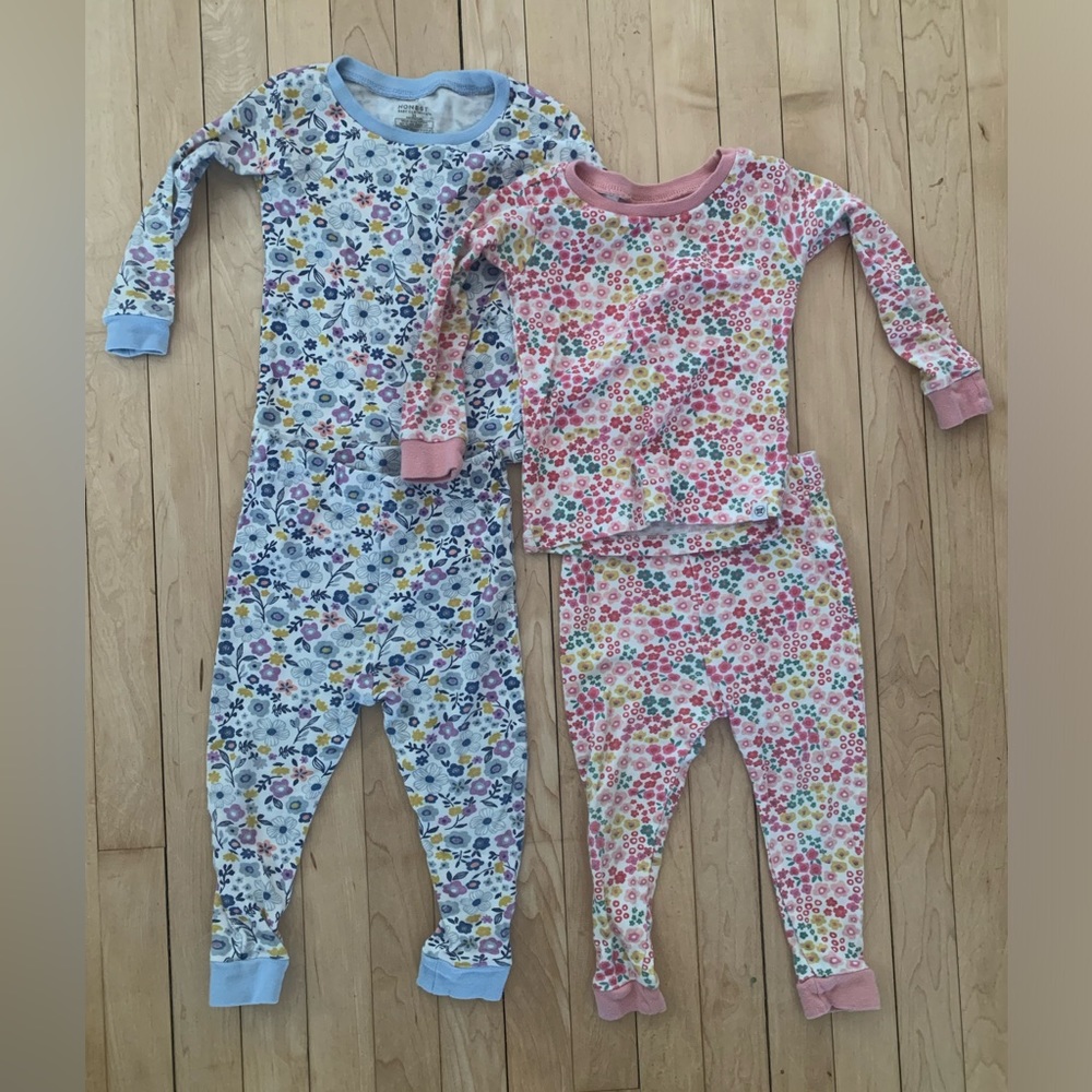 Set of 2 Honest Baby Pajamas 100% organic cotton.  Size 24m